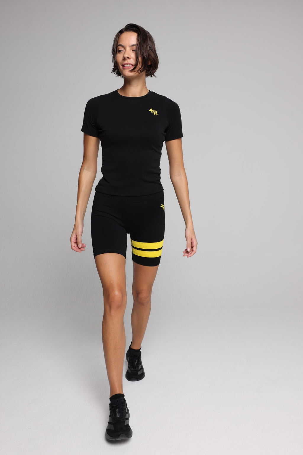 Essential Performance T-Shirt - Deep Black